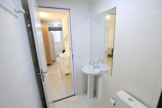 Banheiro de apartamento para alugar com 2 quartos, 34m² em Mooca, São Paulo