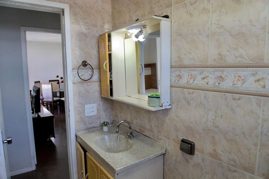 Banheiro de apartamento à venda com 3 quartos, 110m² em Conjunto California, Belo Horizonte