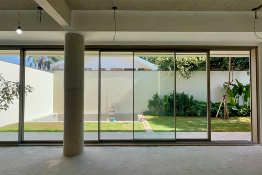 Sala de casa de condomínio à venda com 4 quartos, 802m² em Alto de Pinheiros, São Paulo