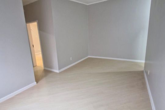 Sala de apartamento à venda com 2 quartos, 60m² em Nonoai, Porto Alegre