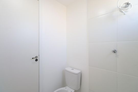 Banheiro  de apartamento à venda com 1 quarto, 19m² em Água Branca, São Paulo