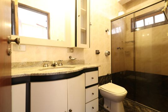 Banheiro da Suíte 1 de casa à venda com 3 quartos, 340m² em Lapa, São Paulo