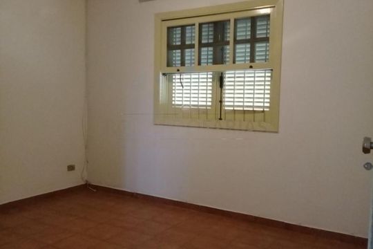 Casa à venda com 4 quartos, 250m² em Jardim Sertaozinho, São Paulo