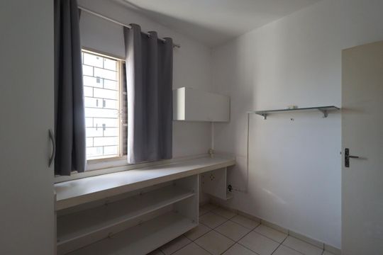 Quarto 1 de apartamento para alugar com 2 quartos, 45m² em Jardim Interlagos, Ribeirão Preto