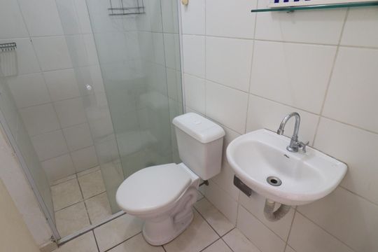 Banheiro de apartamento para alugar com 2 quartos, 45m² em Jardim Interlagos, Ribeirão Preto