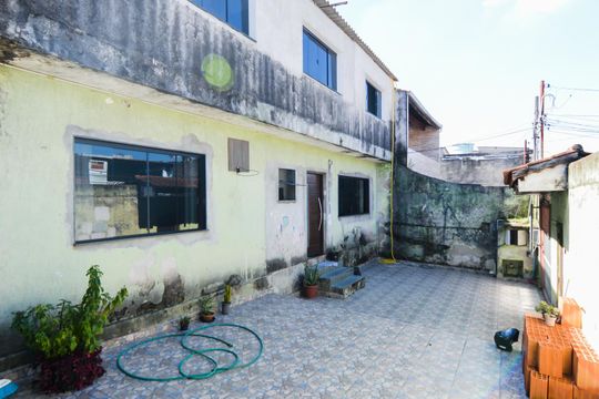 Garagem de casa à venda com 3 quartos, 357m² em Vila Monteiro Lobato, Guarulhos