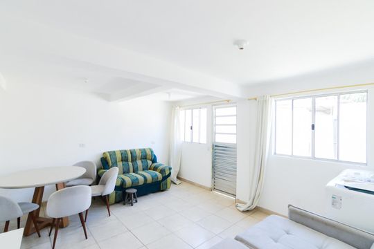 Casa à venda com 3 quartos, 250m² em Jardim Santa Barbara, Guarulhos