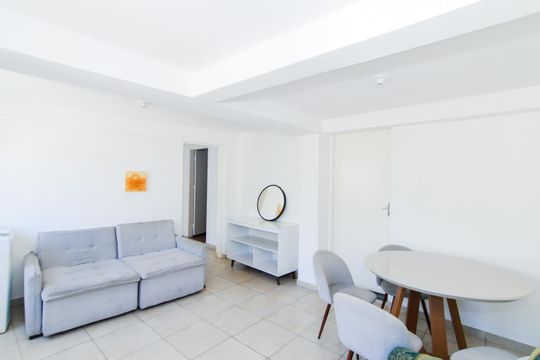 Sala de casa à venda com 3 quartos, 250m² em Jardim Santa Barbara, Guarulhos