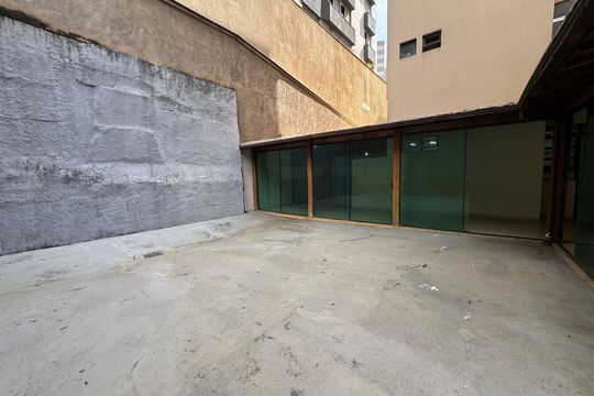 Apartamento para alugar com 4 quartos, 210m² em Santo Antônio, Belo Horizonte