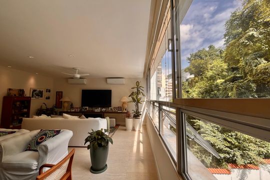 Apartamento à venda com 3 quartos, 144m² em Copacabana, Rio de Janeiro