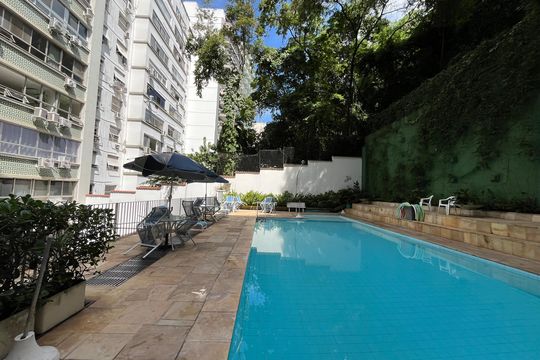 Área comum - Piscina de apartamento à venda com 3 quartos, 144m² em Copacabana, Rio de Janeiro