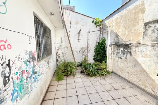 Quintal de casa à venda com 3 quartos, 350m² em Imirim, São Paulo