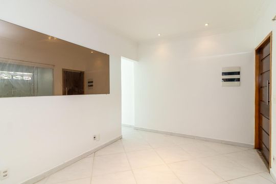 Sala de casa à venda com 4 quartos, 210m² em Jardim São Paulo, São Paulo