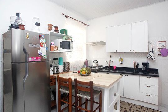 Cozinha de casa à venda com 2 quartos, 98m² em Santana, Porto Alegre