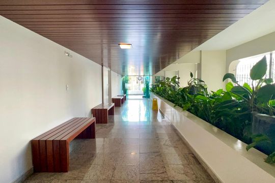Hall de entrada de apartamento à venda com 4 quartos, 146m² em Jardim Paulista, São Paulo