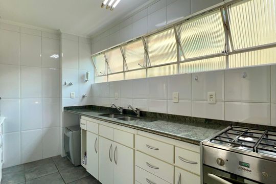 Cozinha de apartamento à venda com 4 quartos, 146m² em Jardim Paulista, São Paulo
