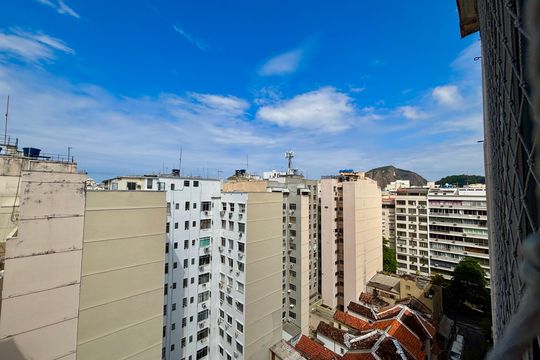 Vista do Quarto 1 de apartamento à venda com 3 quartos, 90m² em Copacabana, Rio de Janeiro
