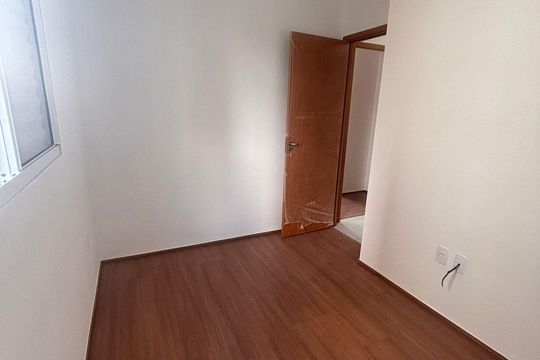Quarto de apartamento à venda com 2 quartos, 47m² em Rio do Ouro, Niterói