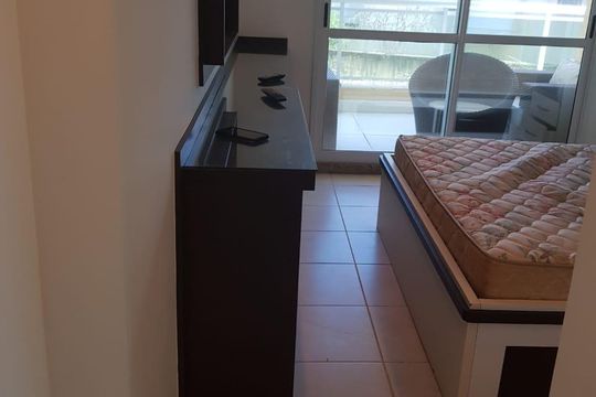 Quarto de apartamento para alugar com 2 quartos, 84m² em Camboinhas, Niterói