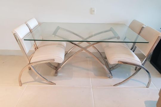 Sala de apartamento para alugar com 2 quartos, 84m² em Camboinhas, Niterói