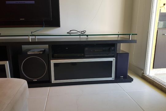 Sala de apartamento para alugar com 2 quartos, 84m² em Camboinhas, Niterói