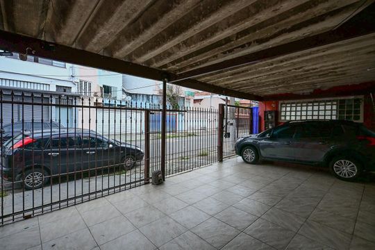 Garagem de casa à venda com 6 quartos, 346m² em Vila Sonia, São Paulo