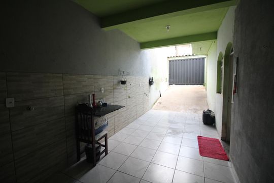 Garagem de casa à venda com 3 quartos, 110m² em Milionários, Belo Horizonte