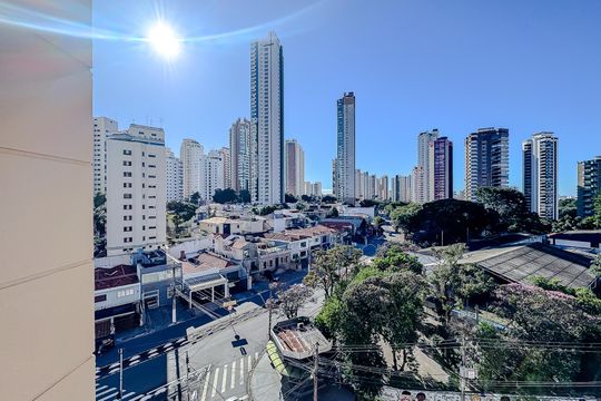 Vista da Suíte de apartamento para alugar com 3 quartos, 130m² em Vila Regente Feijó, São Paulo