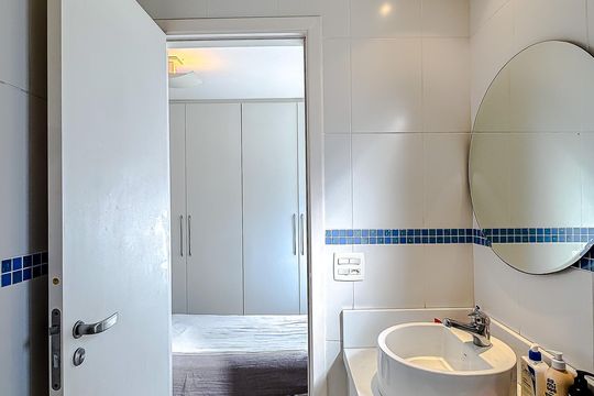 Banheiro da Suíte 2 de apartamento para alugar com 3 quartos, 130m² em Vila Regente Feijó, São Paulo