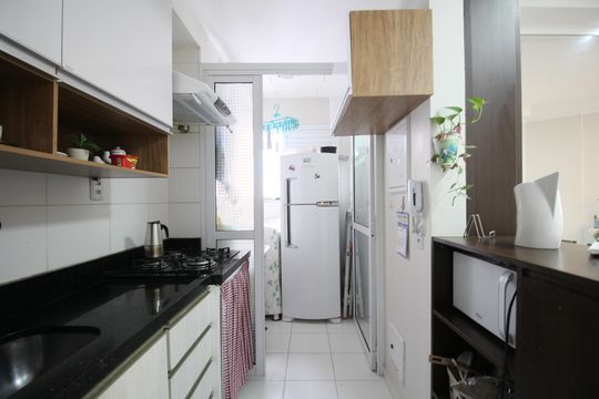 Cozinha de apartamento à venda com 2 quartos, 54m² em Jardim Monte Alegre, Taboão da Serra
