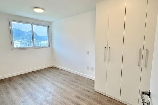 Apartamento para alugar com 2 quartos, 79m² em Camorim, Rio de Janeiro