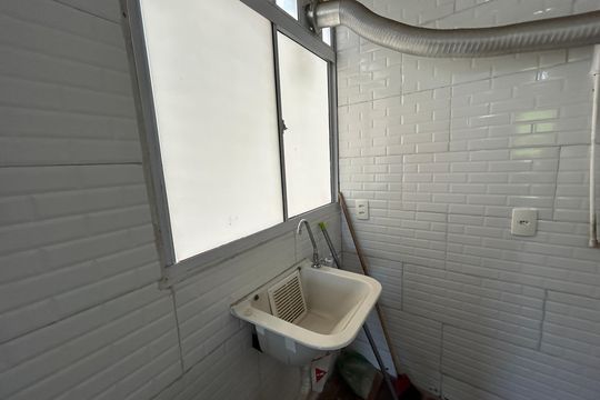 Área de Serviço de apartamento para alugar com 2 quartos, 44m² em Cavalcanti, Rio de Janeiro