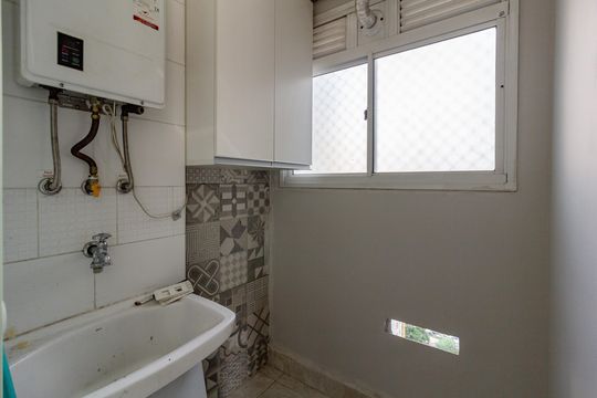 Área de Serviço de apartamento para alugar com 3 quartos, 68m² em Vila Augusta, Guarulhos