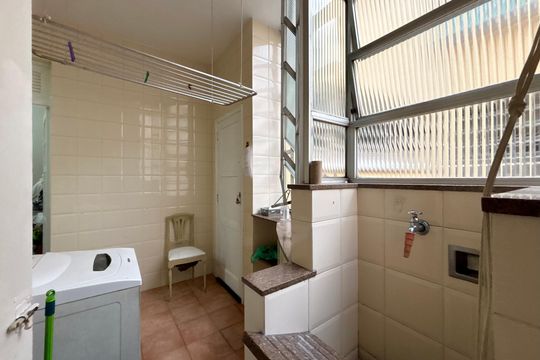 Área de serviço de apartamento para alugar com 3 quartos, 105m² em Copacabana, Rio de Janeiro