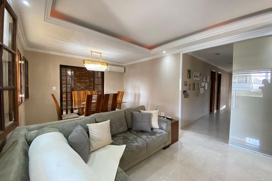 Casa à venda com 4 quartos, 271m² em Cachambi, Rio de Janeiro