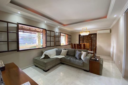 Casa à venda com 4 quartos, 271m² em Cachambi, Rio de Janeiro