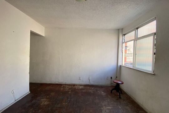 Apartamento para alugar com 2 quartos, 45m² em Tomás Coelho, Rio de Janeiro