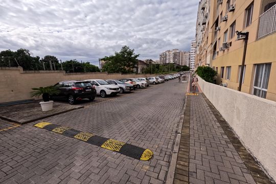 Garagem de casa de condomínio à venda com 2 quartos, 48m² em Vicente de Carvalho, Rio de Janeiro