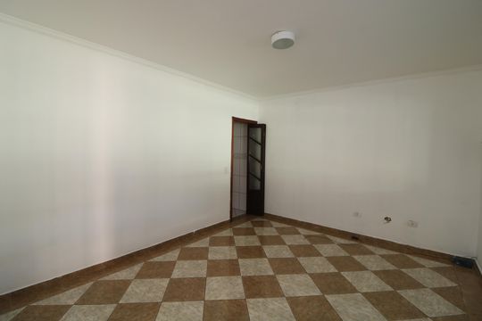 Casa à venda com 3 quartos, 277m² em Vila Santa Clara, São Paulo