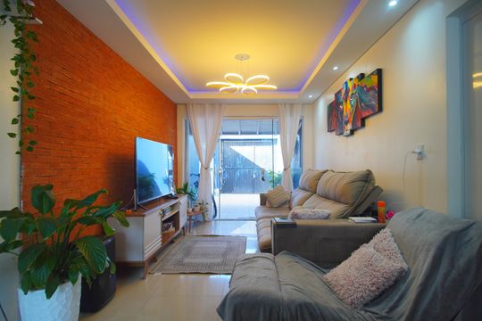 Casa à venda com 3 quartos, 89m² em Santos Dumont, São Leopoldo
