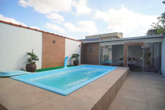 Quintal de casa à venda com 3 quartos, 89m² em Santos Dumont, São Leopoldo