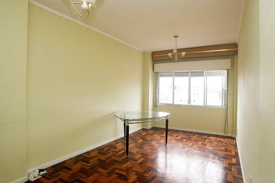 Apartamento à venda com 3 quartos, 80m² em Centro Histórico, Porto Alegre