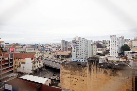 Sala Vista de apartamento à venda com 3 quartos, 80m² em Centro Histórico, Porto Alegre