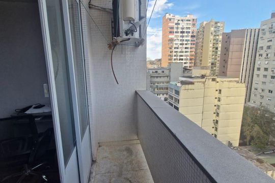 Varanda de apartamento para alugar com 3 quartos, 98m² em Centro Histórico, Porto Alegre