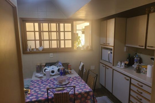 Cozinha de apartamento para alugar com 3 quartos, 300m² em Indianópolis, São Paulo