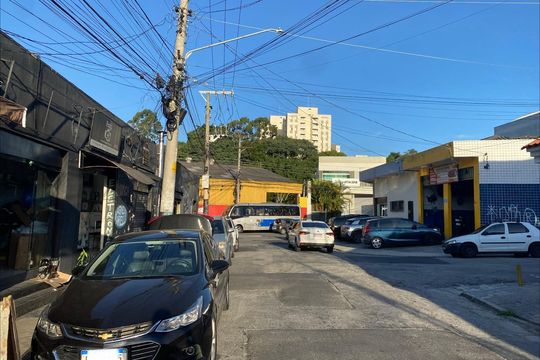 Vista da Rua de casa para alugar com 2 quartos, 126m² em Vila Mazzei, São Paulo