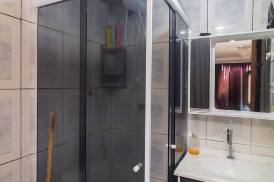 Banheiro de apartamento à venda com 3 quartos, 50m² em Jardim Lajeado, São Paulo