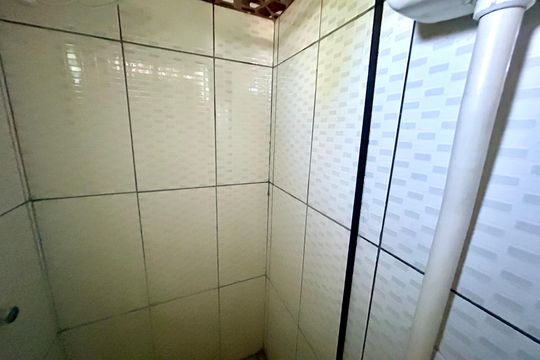 Banheiro de casa de condomínio para alugar com 1 quarto, 20m² em Parque Jurema, Guarulhos
