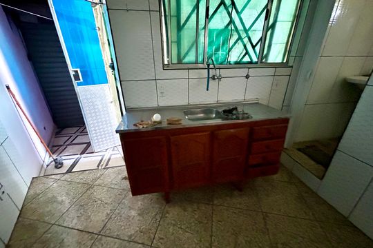 Cozinha de casa de condomínio para alugar com 1 quarto, 20m² em Parque Jurema, Guarulhos
