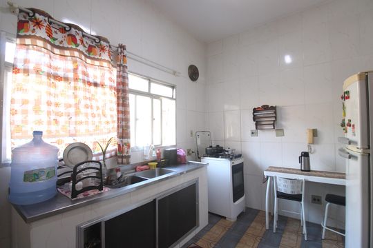 Cozinha de apartamento para alugar com 3 quartos, 167m² em Tanque, Rio de Janeiro